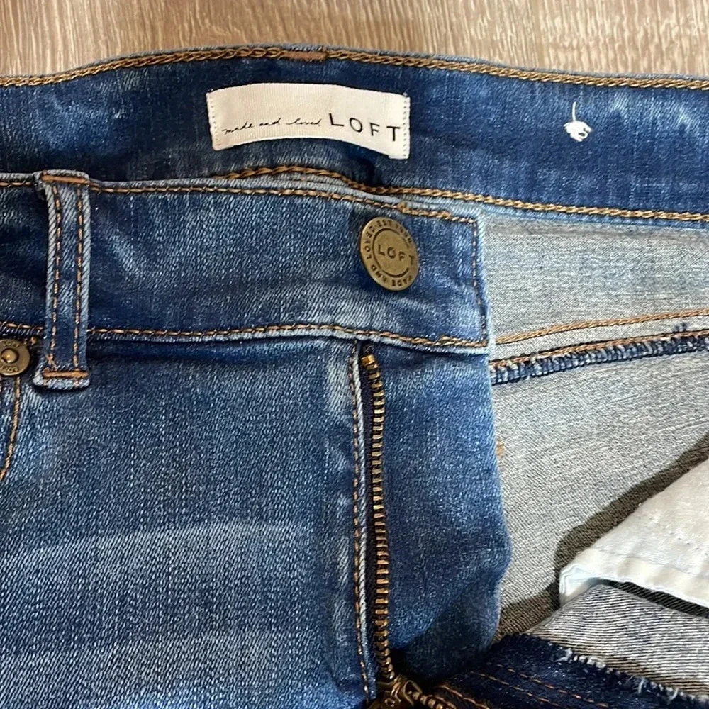 LOFT Made and Loved Traditional 5 Pocket Denim Leggings 8 / 29 - Picture 7 of 14